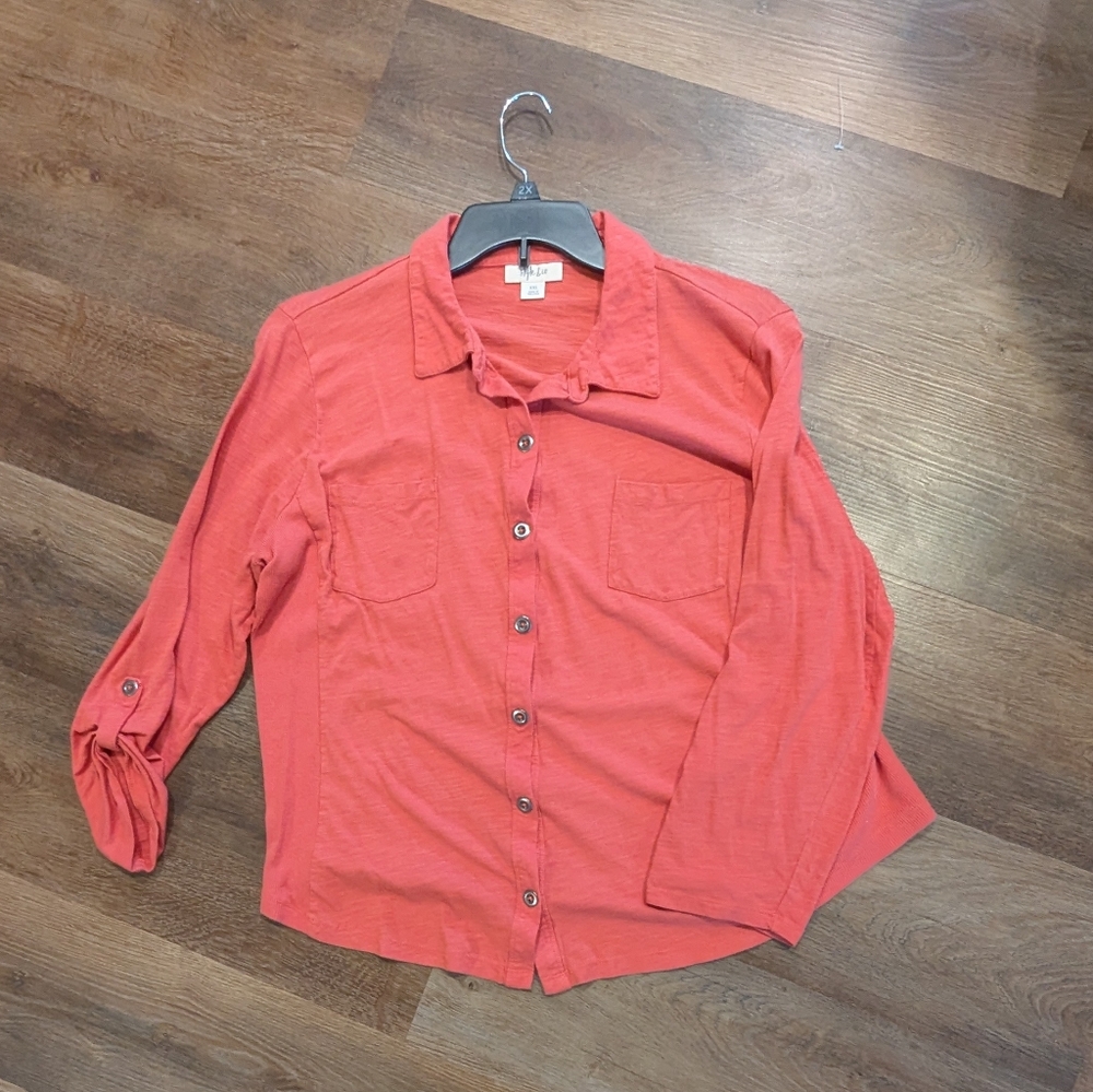 Soft knit beautiful rust color shirt very stretchy and comfy